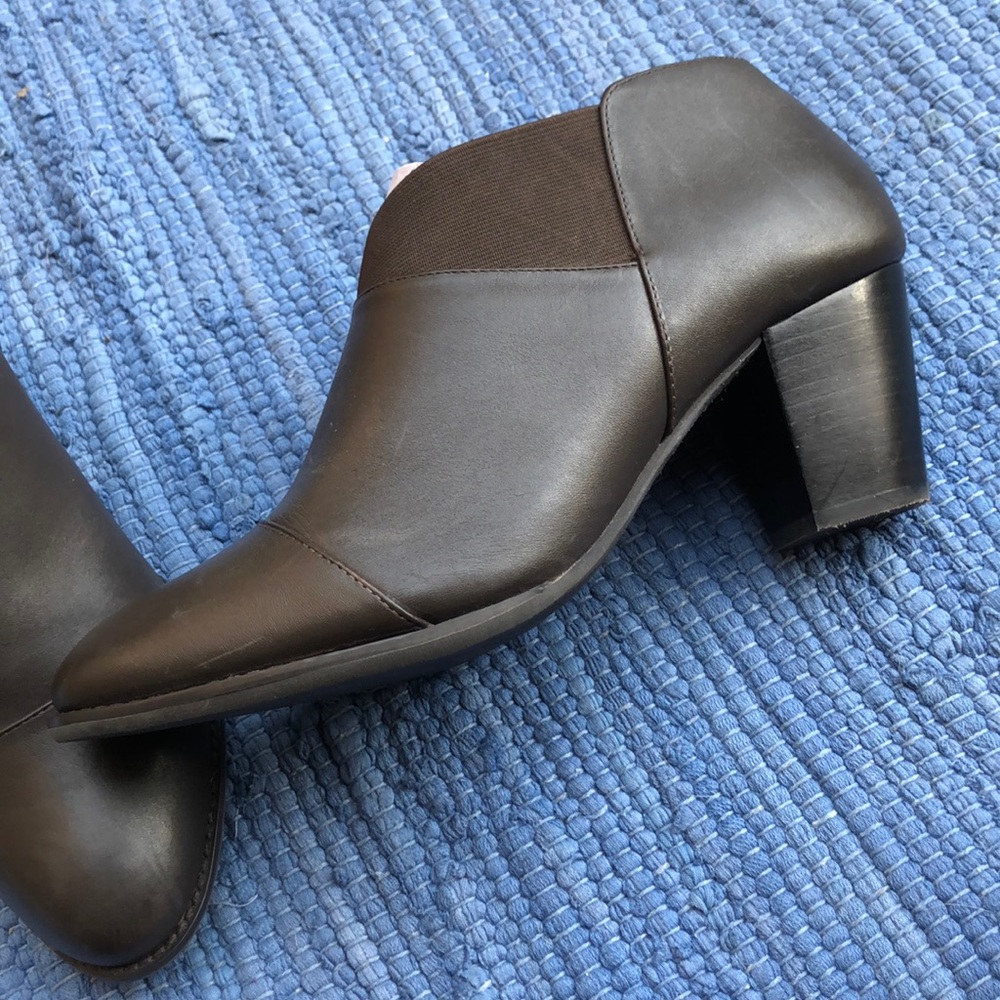 Vionic Point ankle leather boots